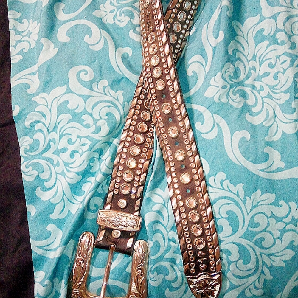 Jewelled belt